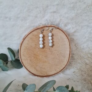 Boucle d'oreilles Howlite enfilade 4perles 6mm