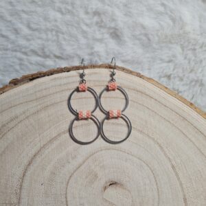 Boucles d'oreilles double anneau tissés